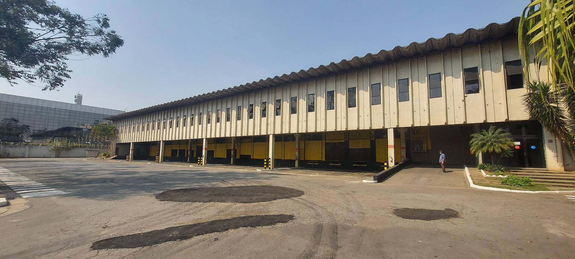 #930 - Galpão para Locação em Barueri - SP