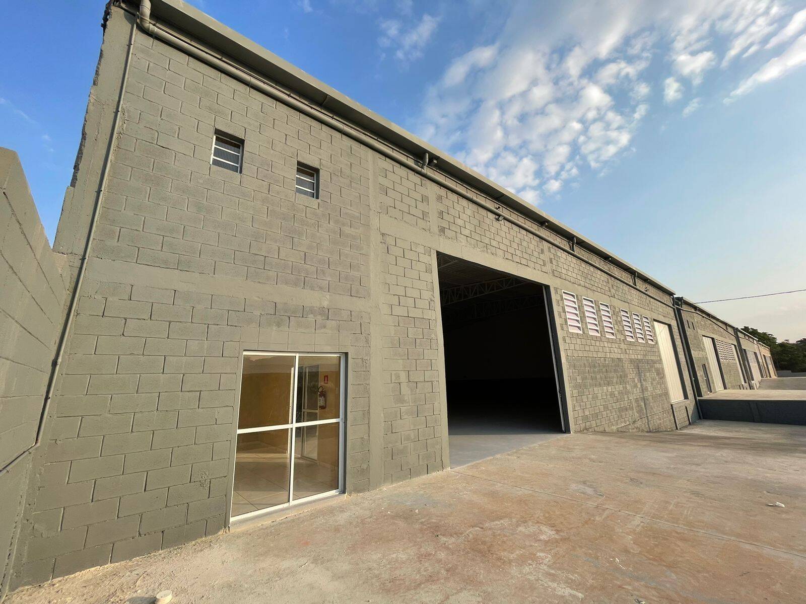 #945 - Galpão para Locação em Santana de Parnaíba - SP