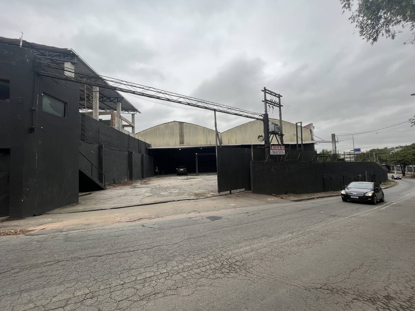#986 - Galpão para Locação em Barueri - SP