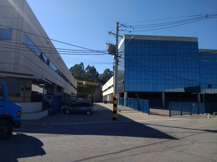 #517 - Galpão para Locação em Jandira - SP