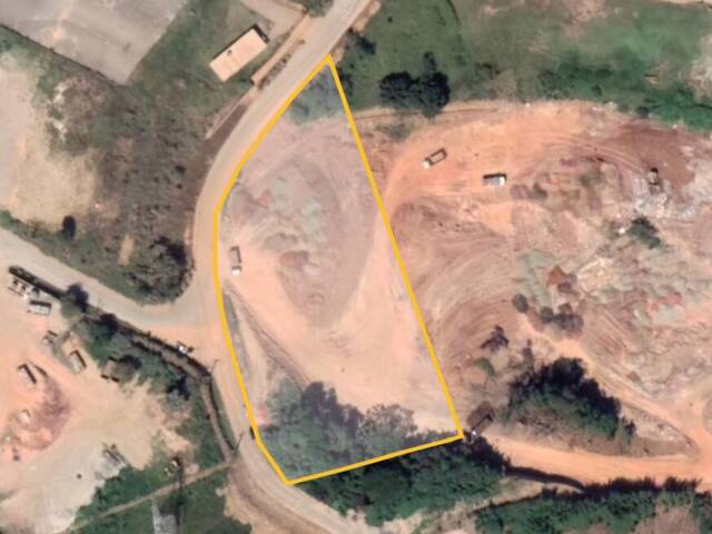 Terreno para Venda em Santana de Parnaíba - 4