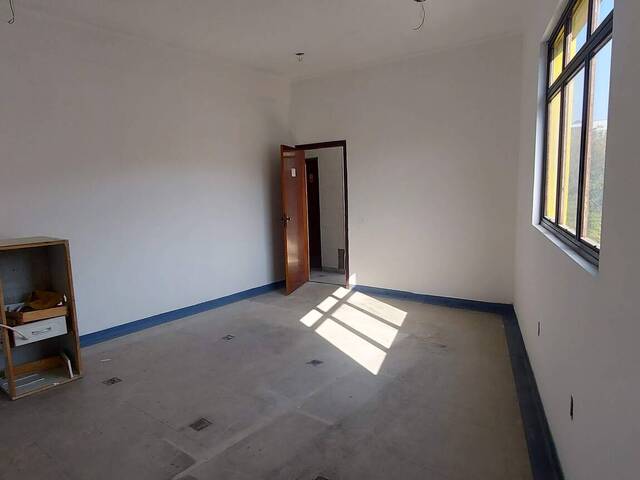 Prédio comercial para Locação em Jandira - 5