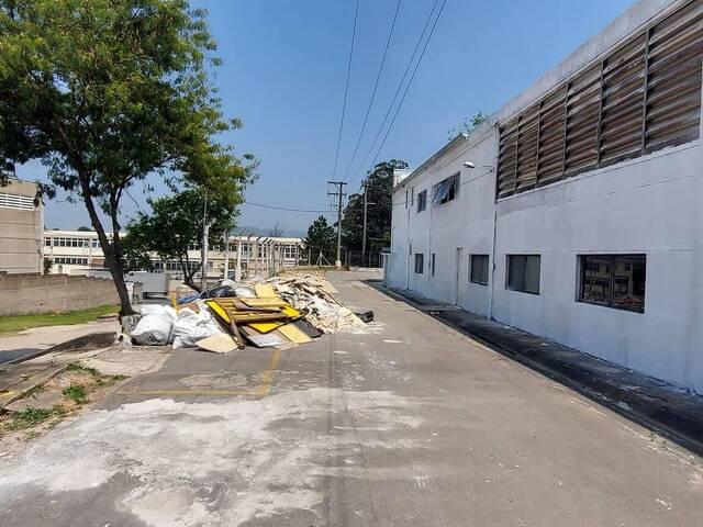#1009 - Galpão para Locação em Barueri - SP