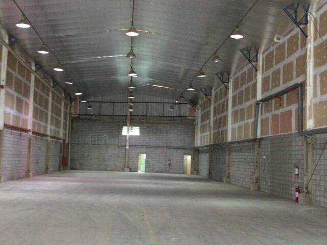 Galpão para Locação em Osasco - 4