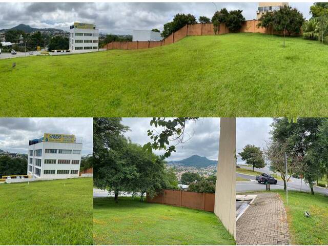 Terreno para Venda em Santana de Parnaíba - 4