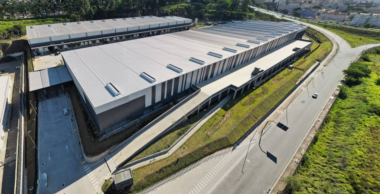 Galpão Condomínio Fechado Módulos A Partir de 2.400 m² locação em Itaquera